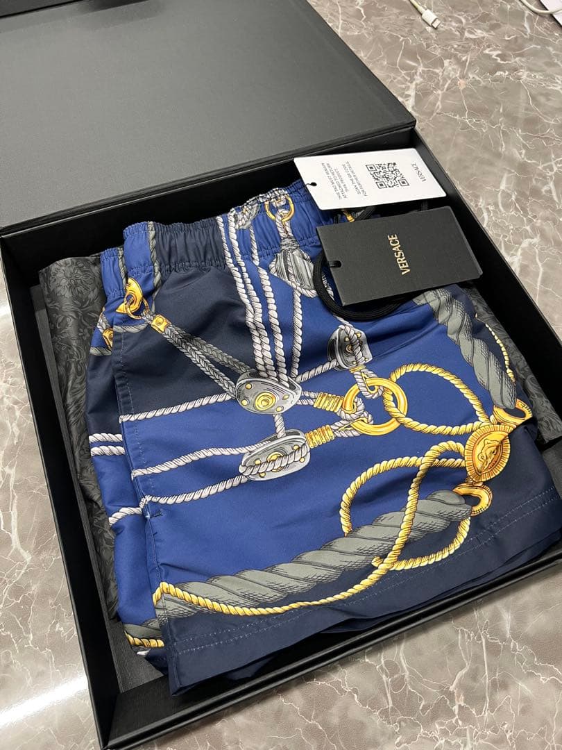 【新品未使用】VERSACE 水着 サイズ3