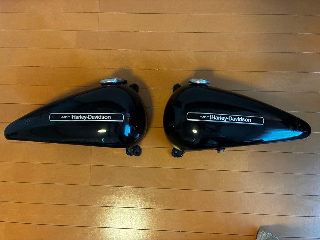 AMF Harley-Davidson 黒 セパレートタンク 2個左右　ショベル