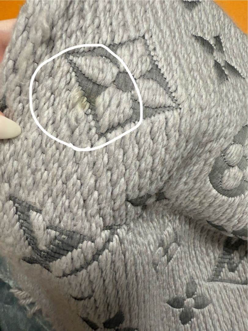 まさや LOUIS VUITTON ロゴマニア・マフラー グレー