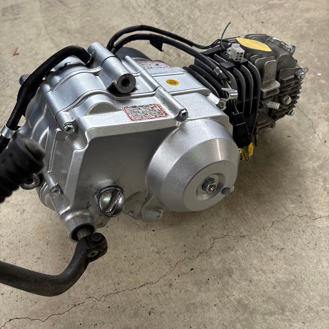 スーパーカブ　中華　125ccエンジン　遠心クラッチ