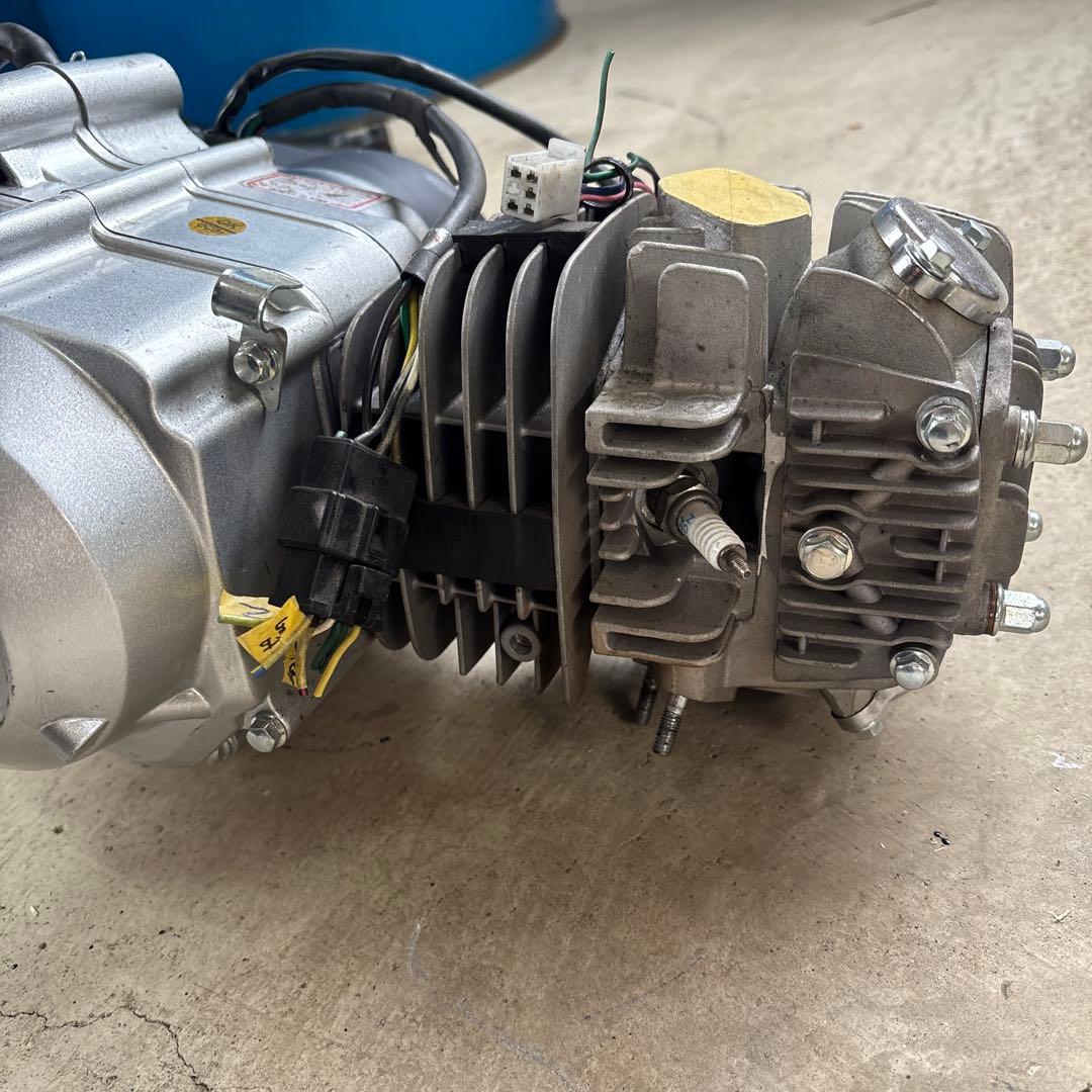 スーパーカブ　中華　125ccエンジン　遠心クラッチ