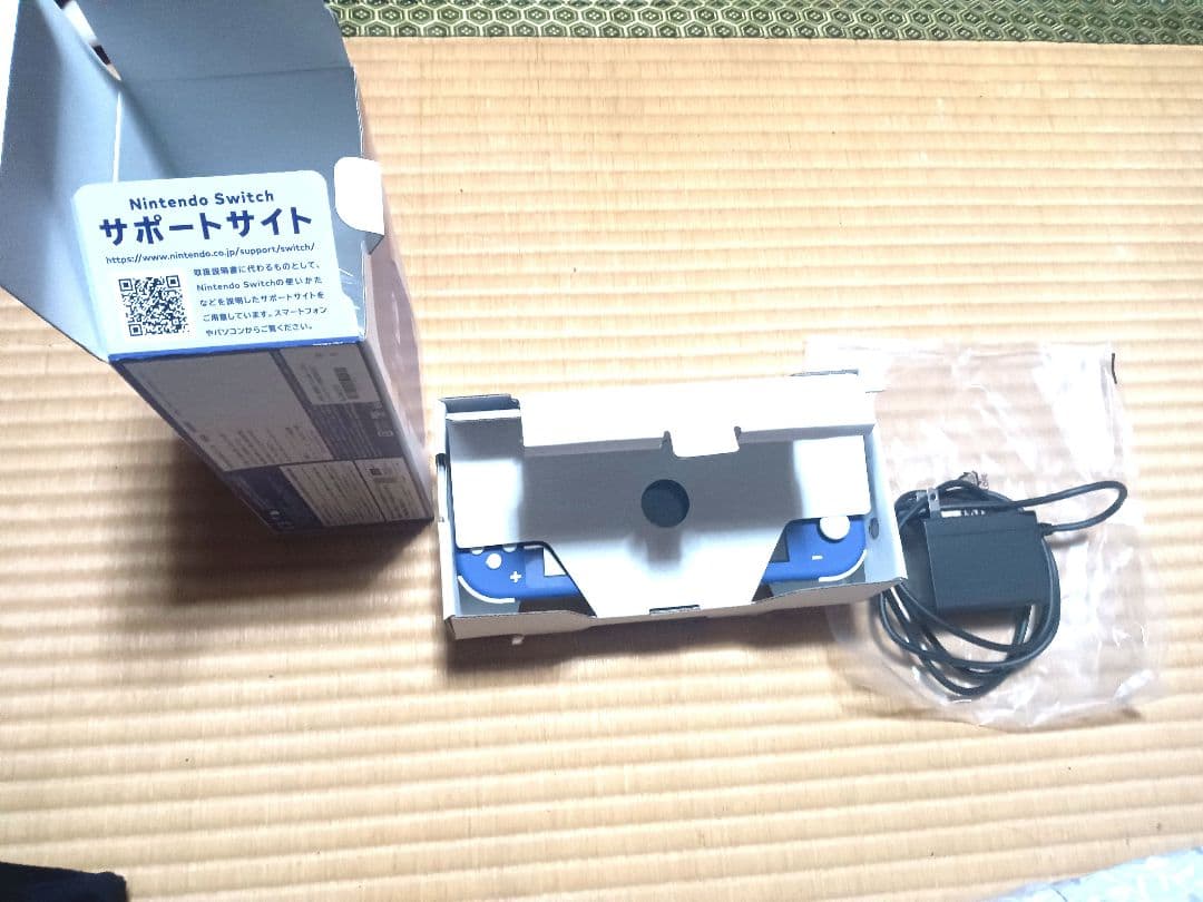 Nintendo Switch Lite 青（新品）