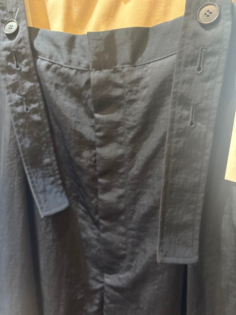 ヴェルドグリ　プロフ必読願います専用⭐︎ エトレトウキョウサスペンダーヘムパンツ