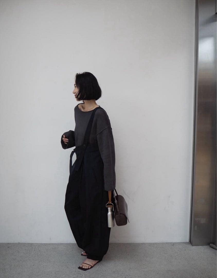 ヴェルドグリ　プロフ必読願います専用⭐︎ エトレトウキョウサスペンダーヘムパンツ