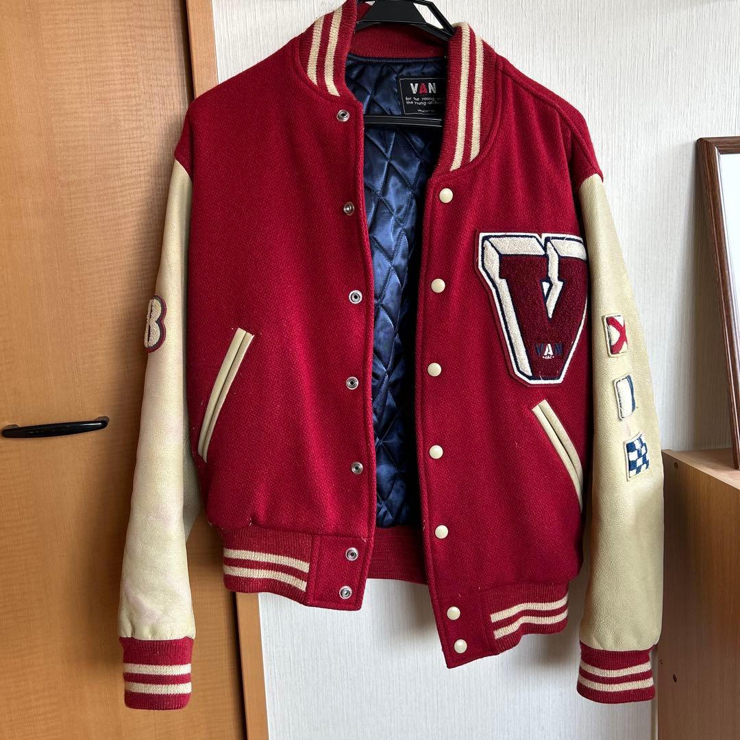 ☆ 希少.⋆VAN スタジャン 赤 948