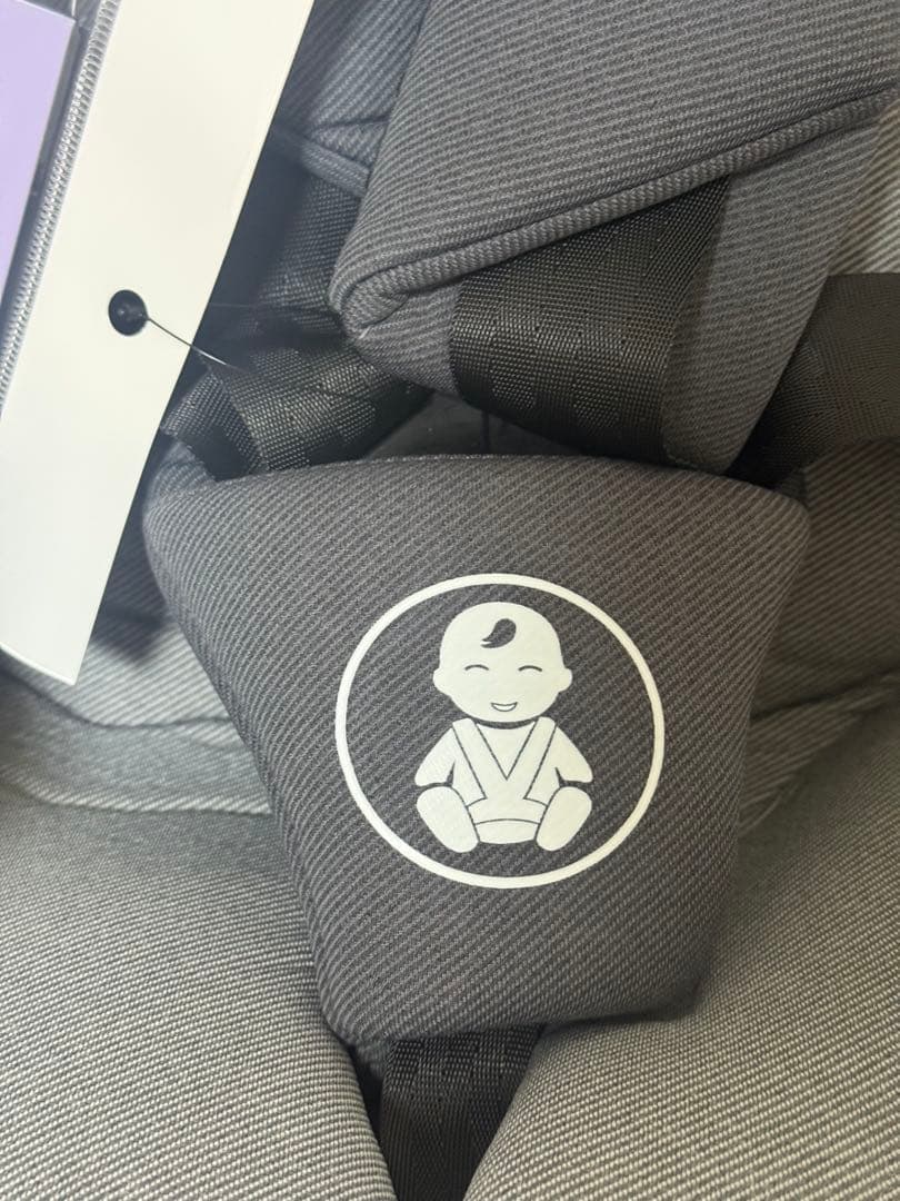 【美品・説明書付き】Vasacavaチャイルドシート 赤ちゃんから12歳まで