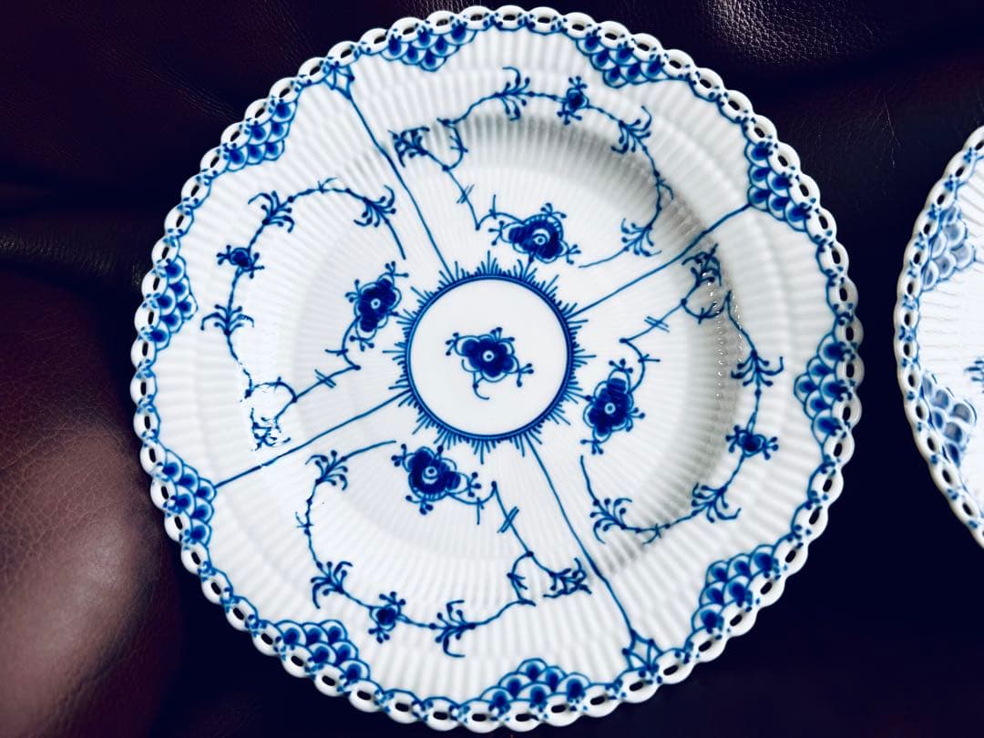 ロイヤルコペンハーゲン・ブルーフルーテッド フルレース　20／25 皿　2枚