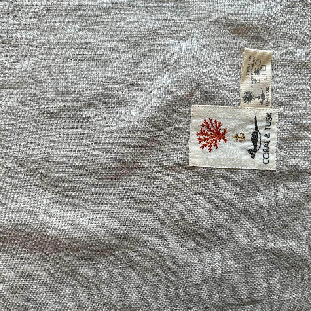 コーラル&タスク Coral&Tusk ウサギのテーブルランナー　新品