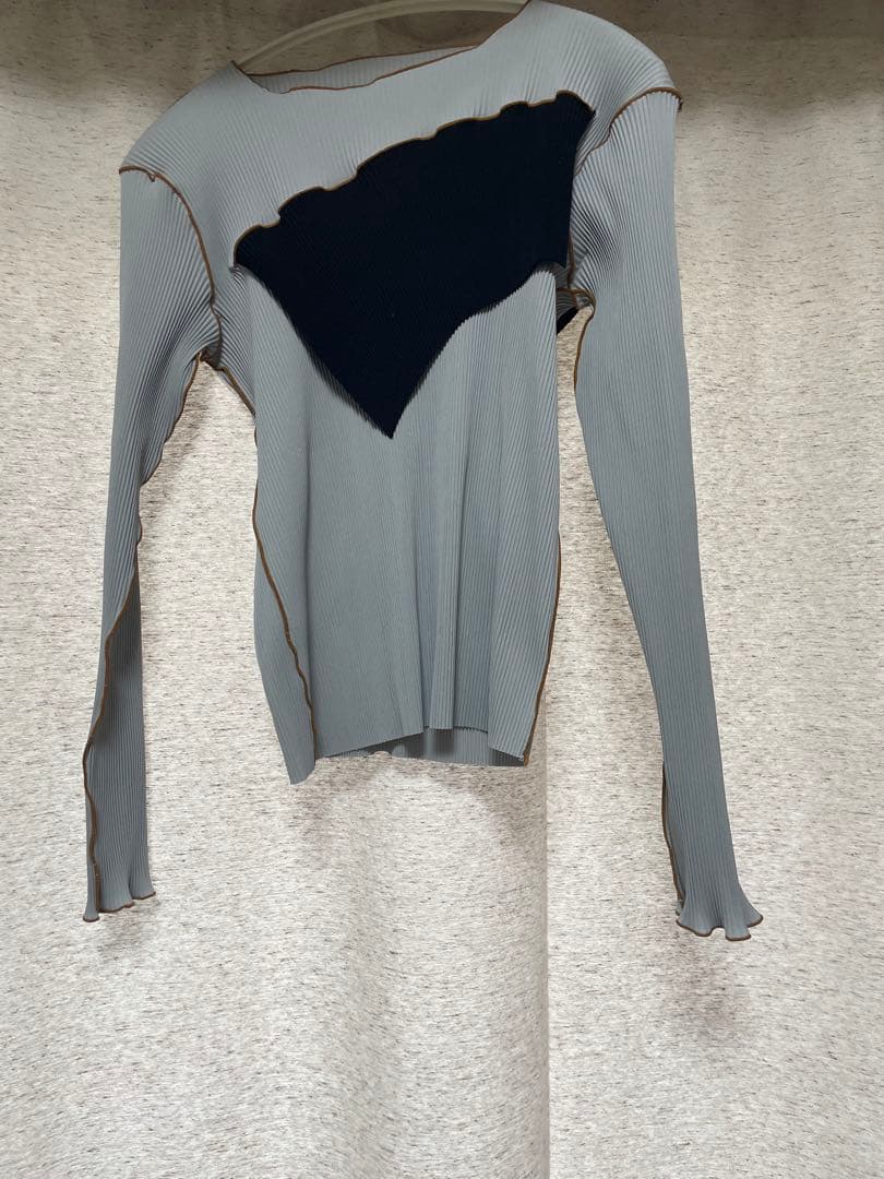 kotohayokozawa コトハヨコザワ ロングスリーブトップ プリーツ