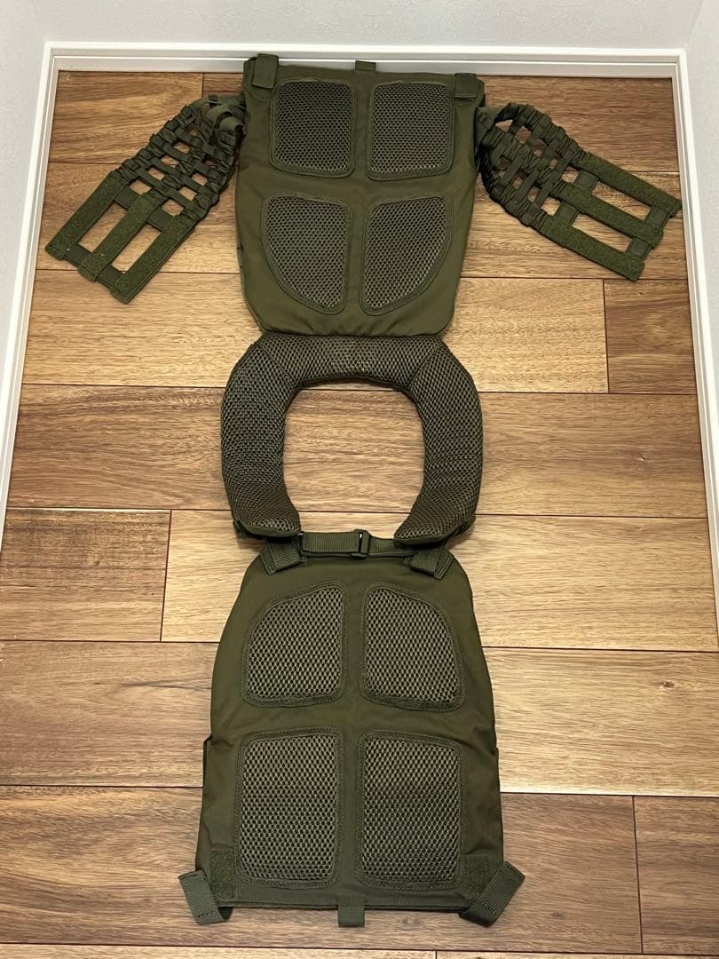 実物　5.11 TACTICAL　TacTec™ Plate Carrier