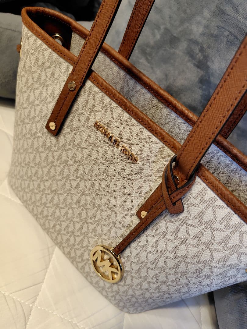 MICHAEL KORSマイケルコースモノグラムトートバッグ/ベージュ系