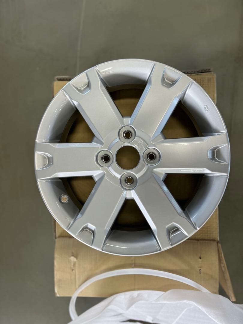 か*ず様 タフト　純正　ホイール　15インチ　新品1本 中古1本　計2本セット