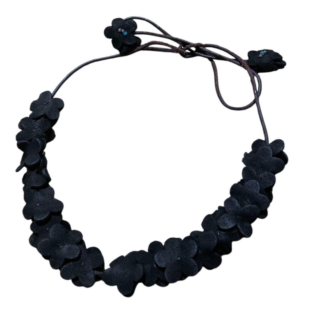 45R レザーの小花ネックレス ネイビー 45rpm