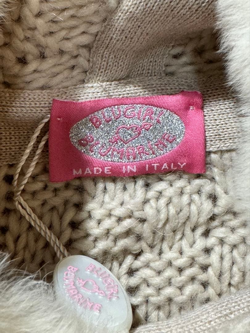 BLUMARINE イタリア製　未使用品　ファーフード付きベージュニットポンチョ