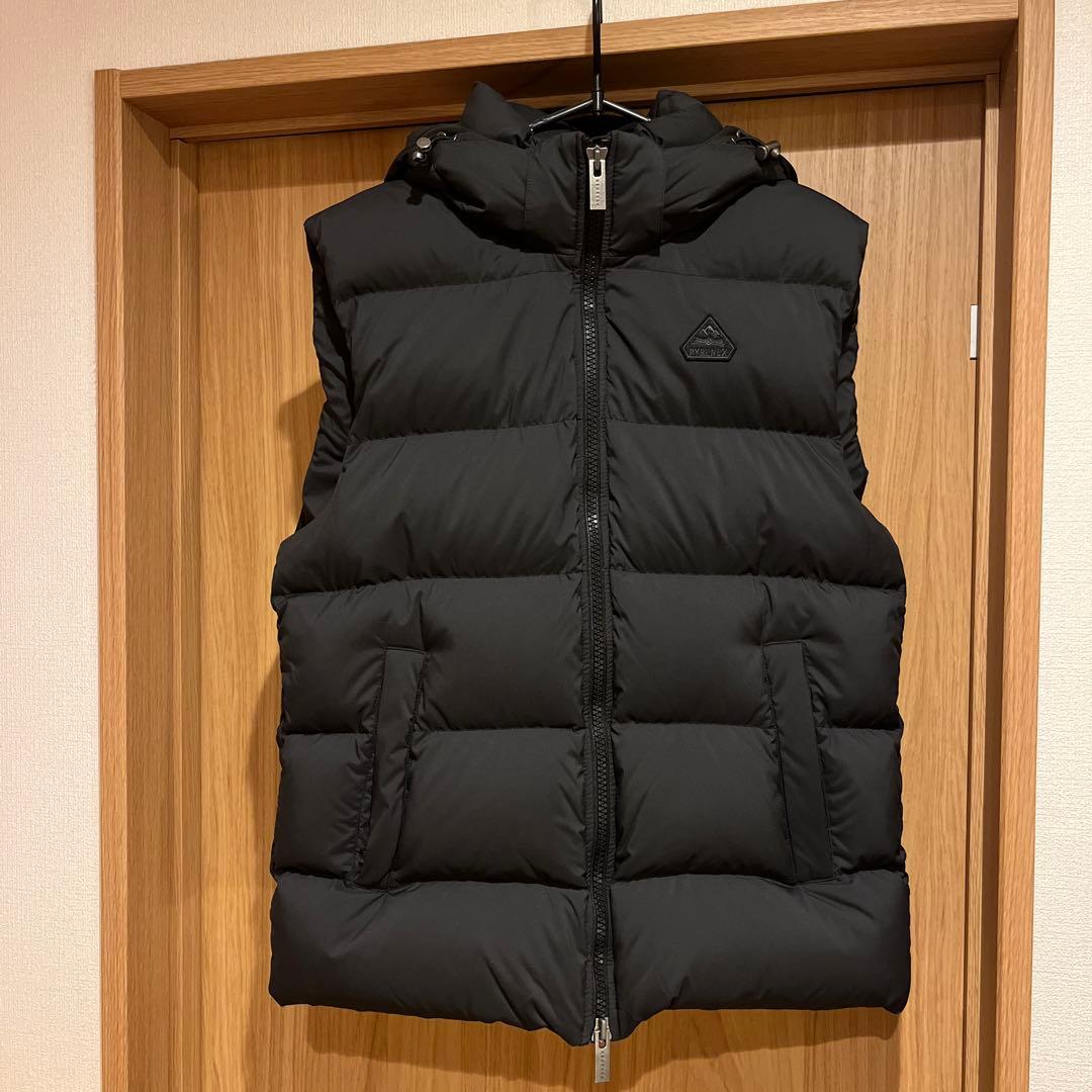 【赤字覚悟】PYRENEX フードダウンベスト M ブラック