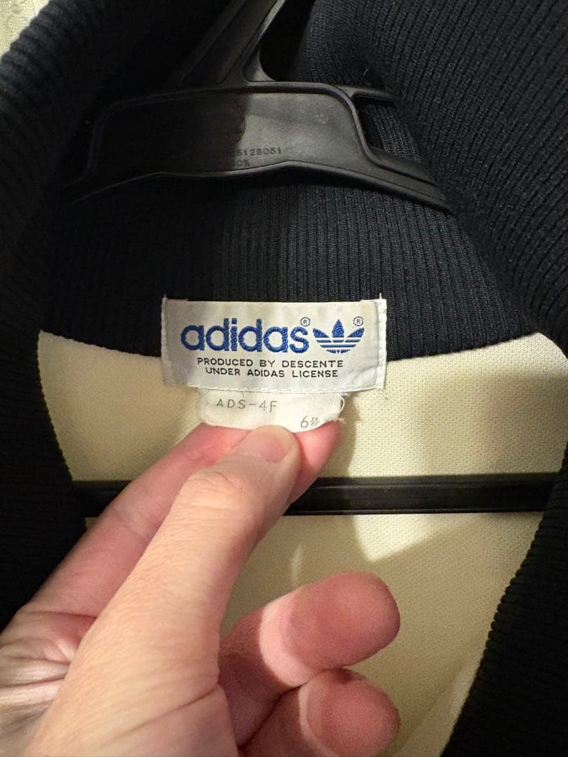 【美品】70s-80s ヴィンテージ　adidas デサント　希少6号