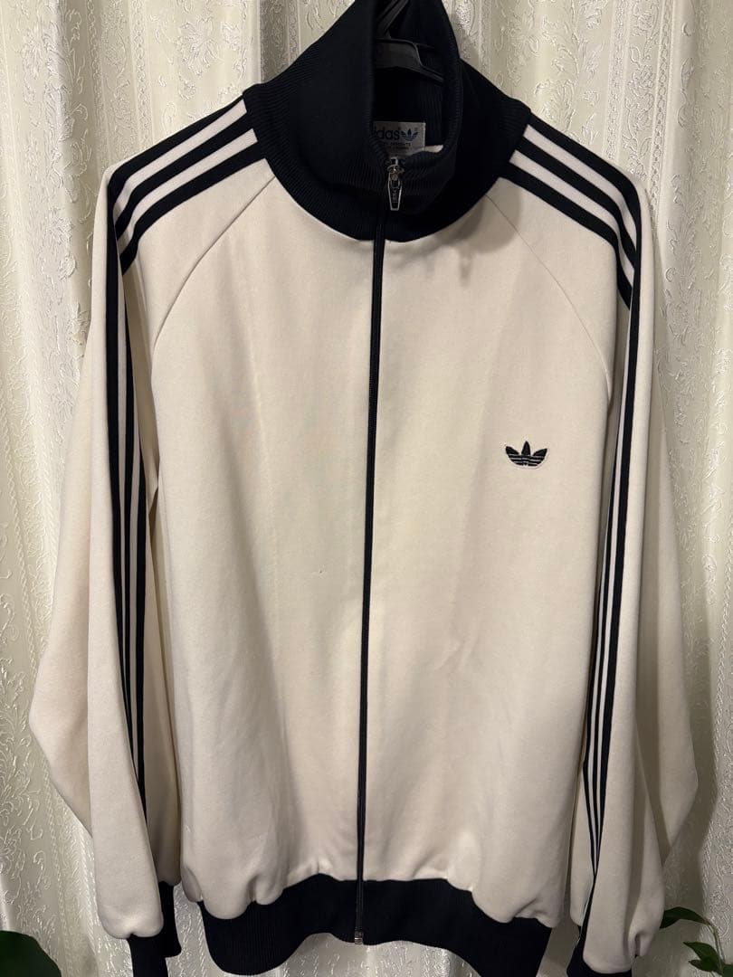 【美品】70s-80s ヴィンテージ　adidas デサント　希少6号