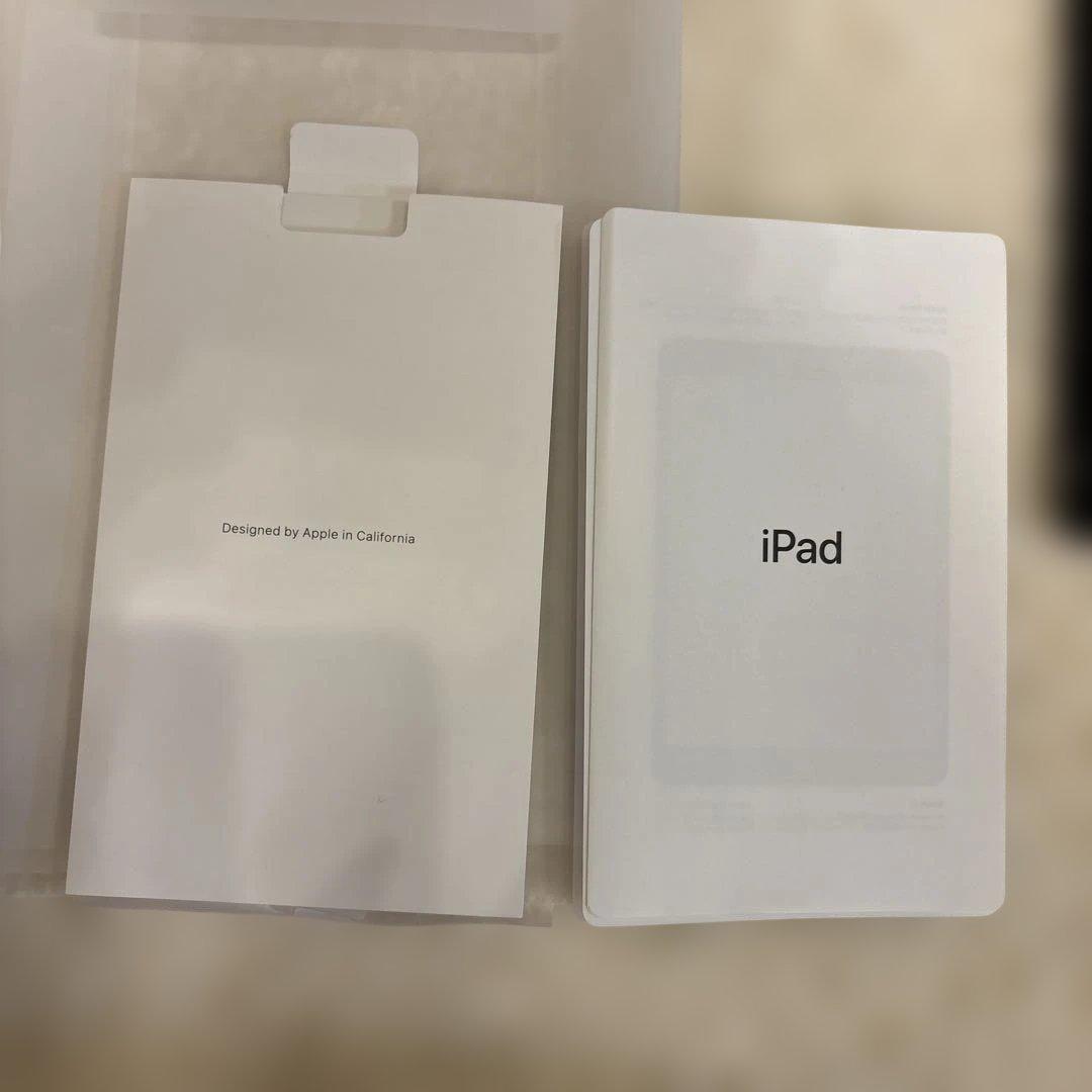 iPad (第９世代)W i-fi 64G グレー　グラスシート　初期化済み