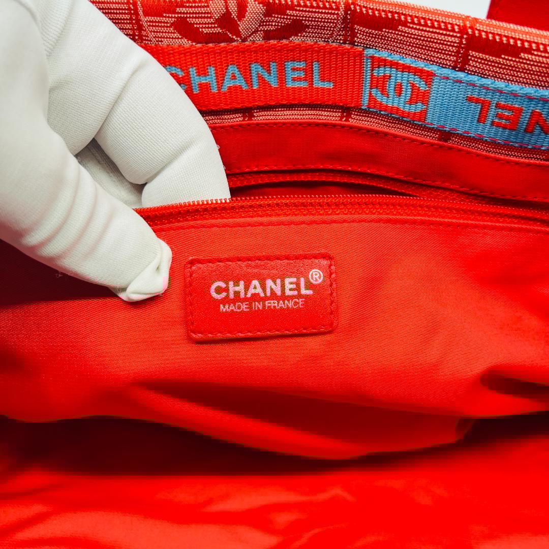 ✨最終値下げ✨CHANEL シャネル ニュートラベルライン トートバック
