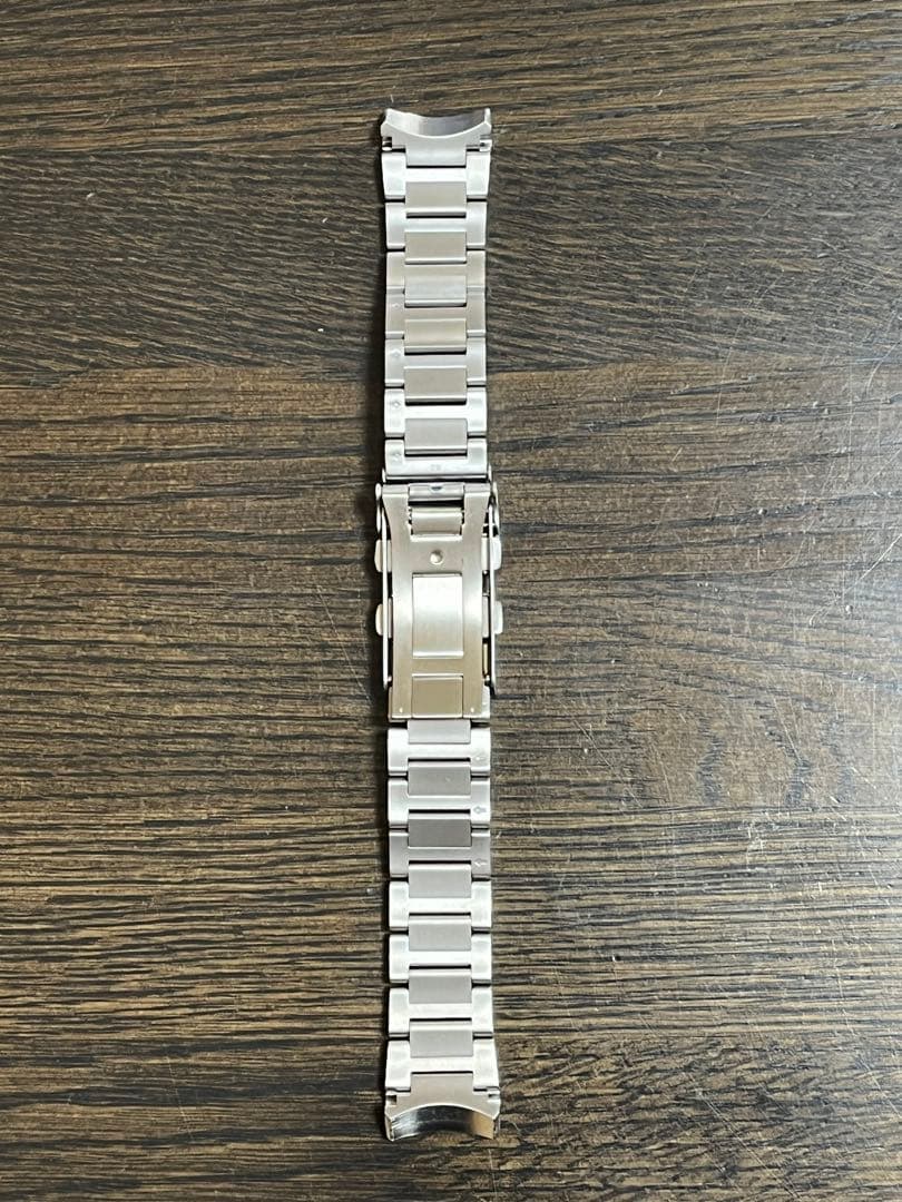 CITIZEN スーパーチタニウム シルバー 金属ベルト 調整可能　幅20mm