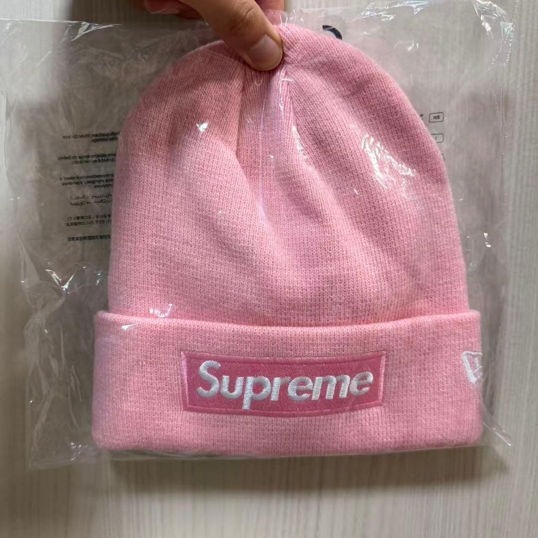 Supreme ピンク ニット帽 New Era