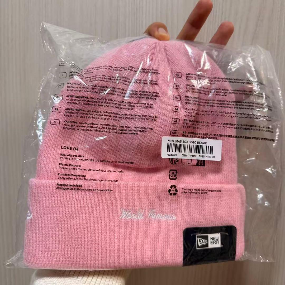 Supreme ピンク ニット帽 New Era