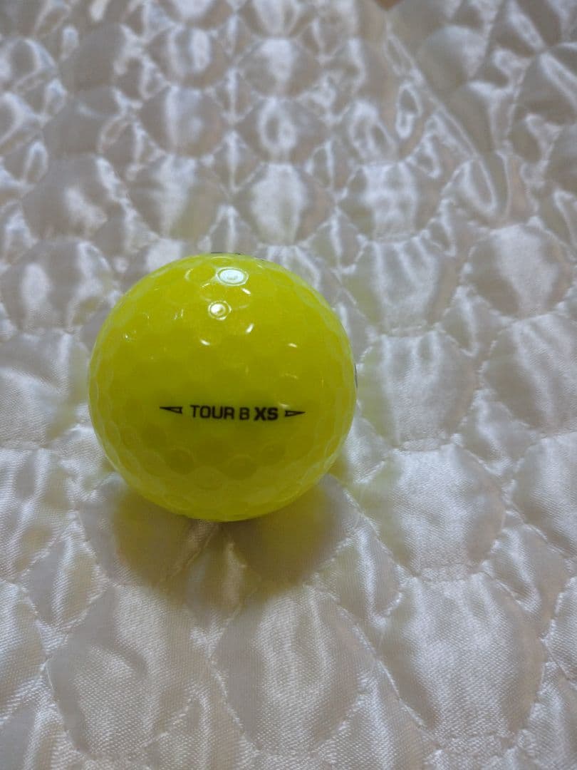 ブリヂストン TOUR B XS ゴルフボール 21個
