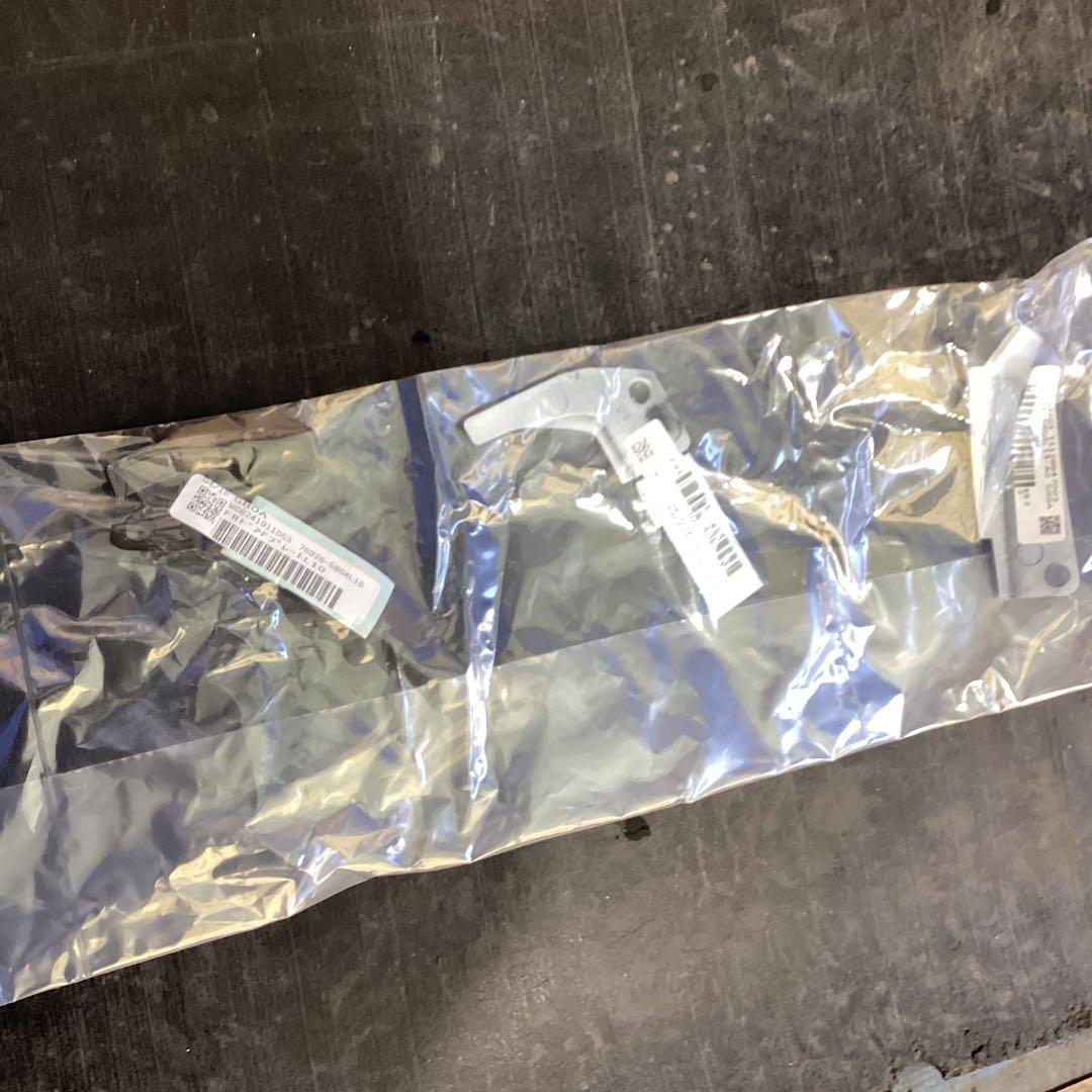 アルファード　ヴェルファイア30系　サイドスカート モデリスタ