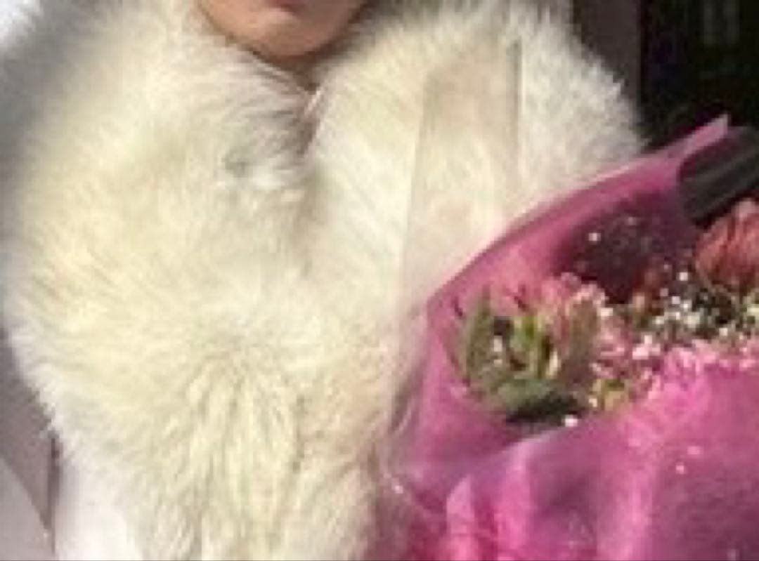 SAGA FOX ホワイトファー ストール