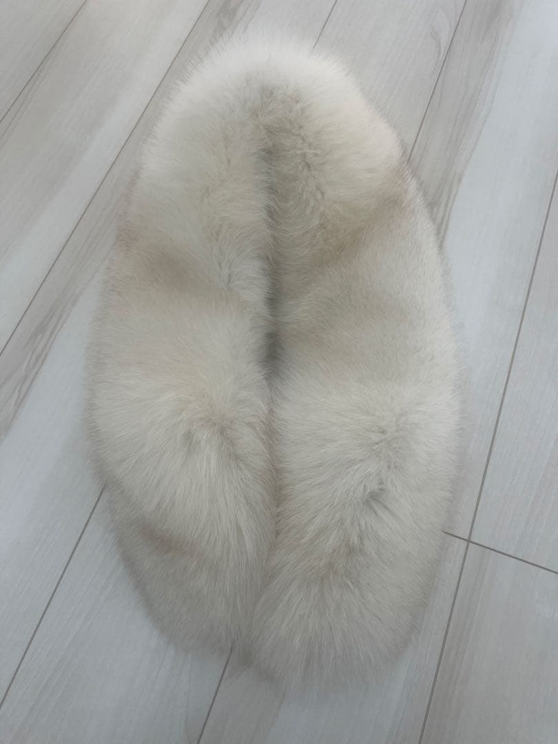 SAGA FOX ホワイトファー ストール