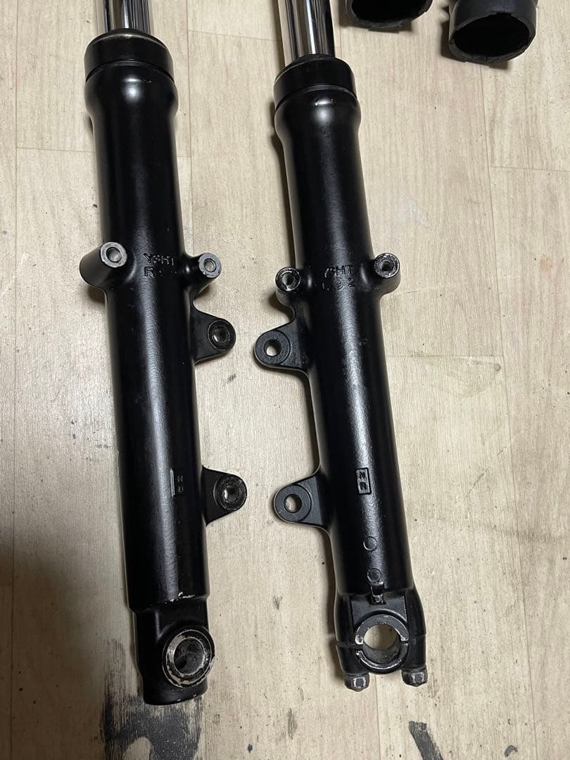 SR400 RH03J フロントフォーク　フォークブーツ付き