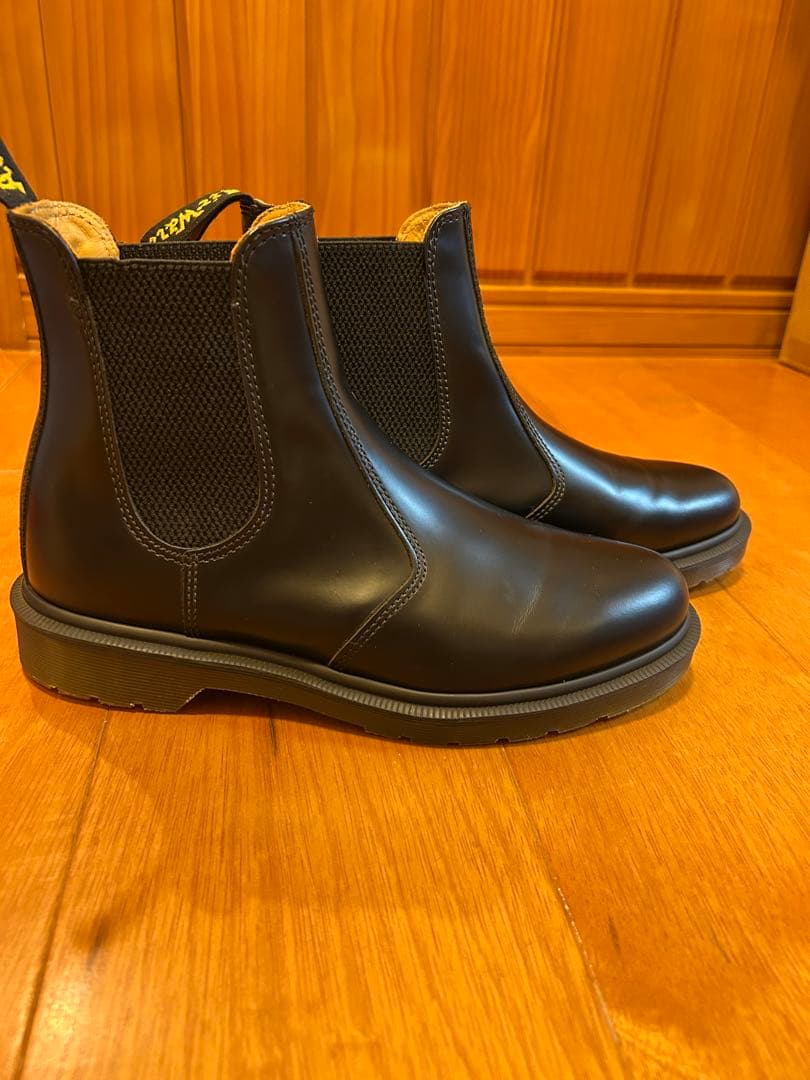 Dr.Martens UK7 黒レザーサイドゴアブーツ