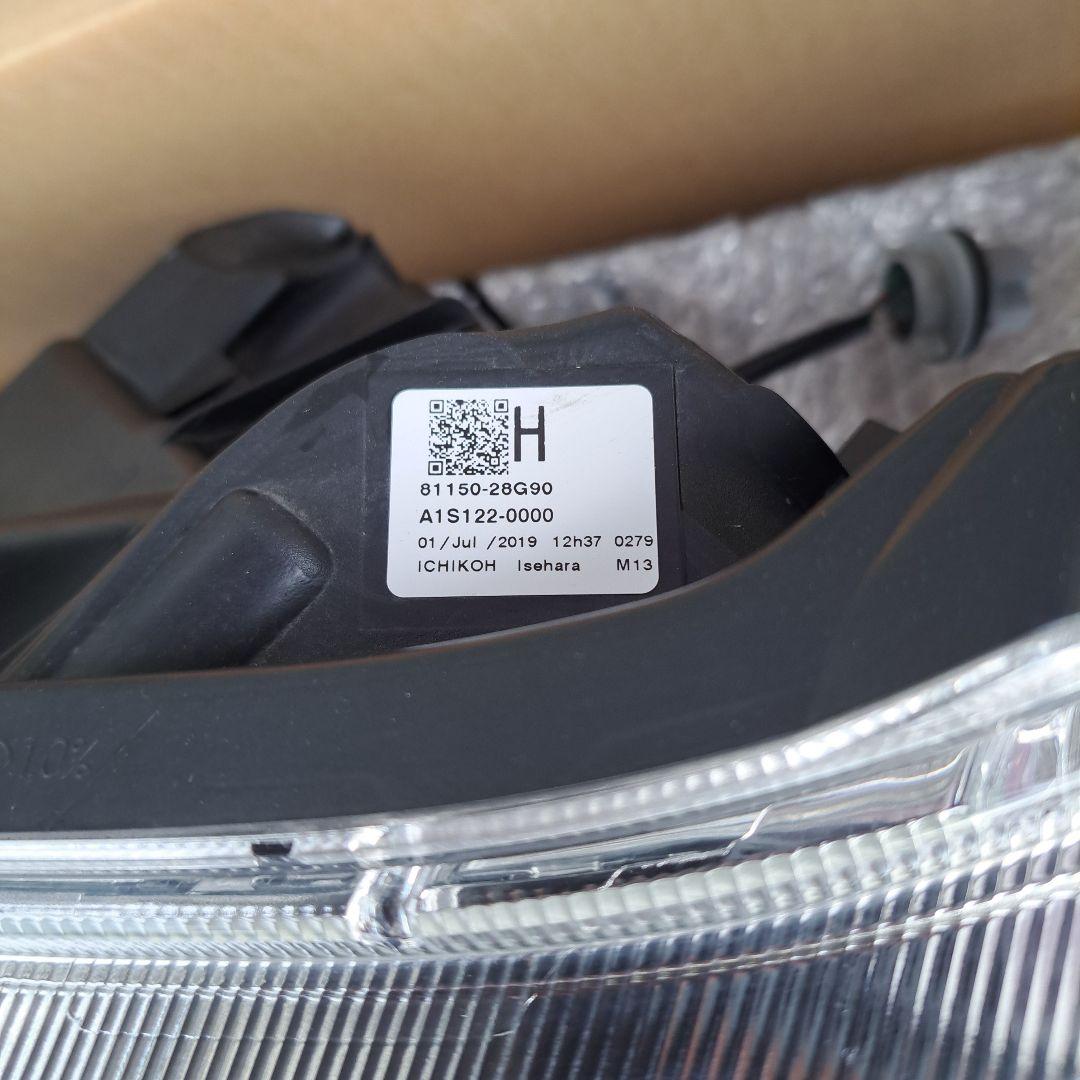 80エスクァイア左ヘッドライト