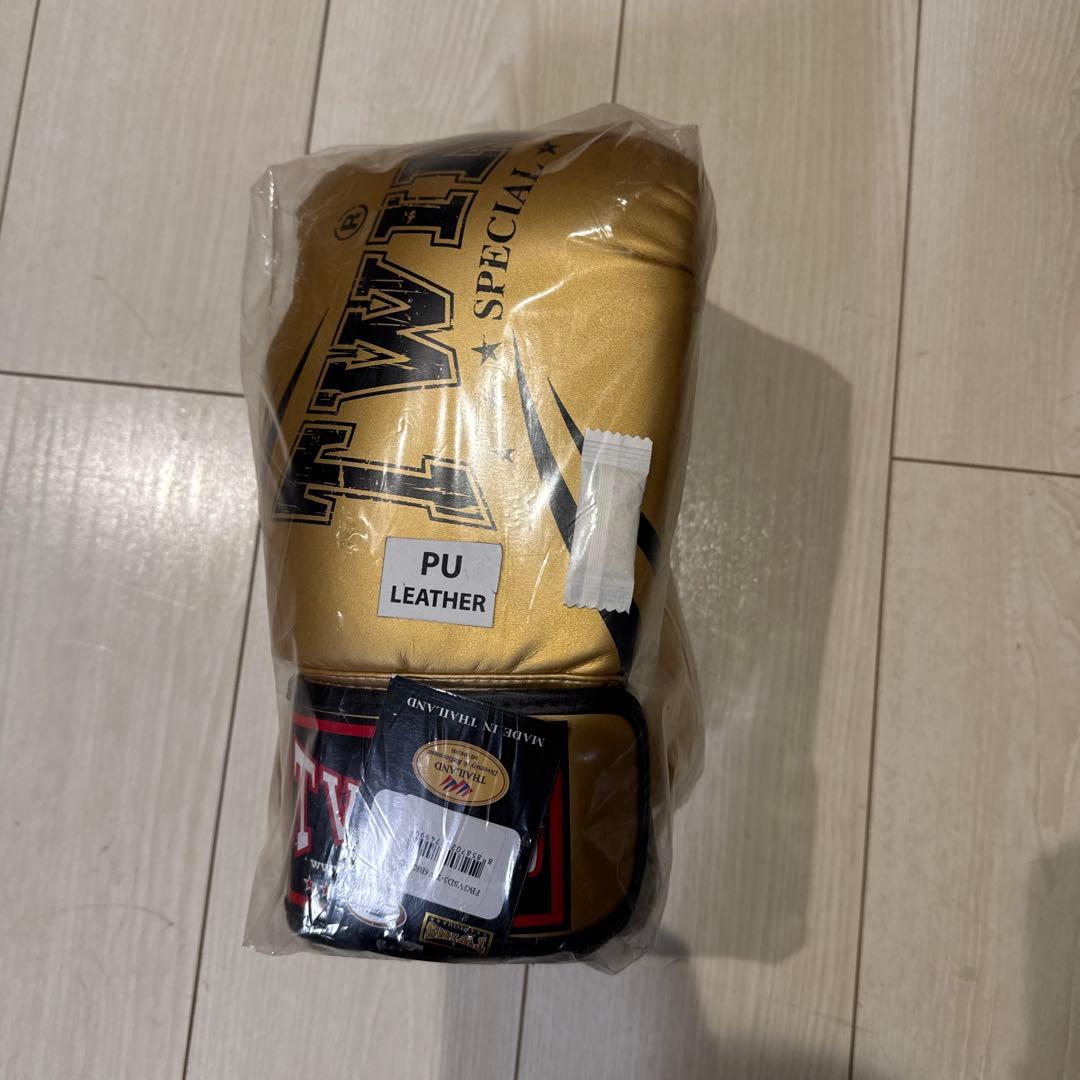 TWINS SPECIAL ゴールドボクシンググローブ　12oz 新品