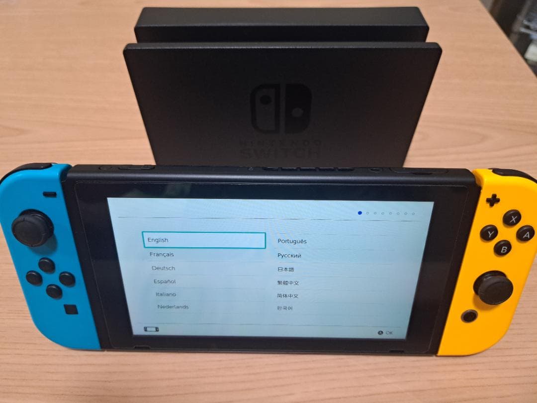 美品 NintendoSwitch バッテリー強化版 2021年