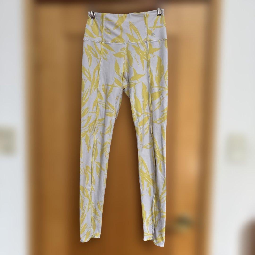 スカーラヨガウエア　上下　Mサイズ ブラトップ　レギンス