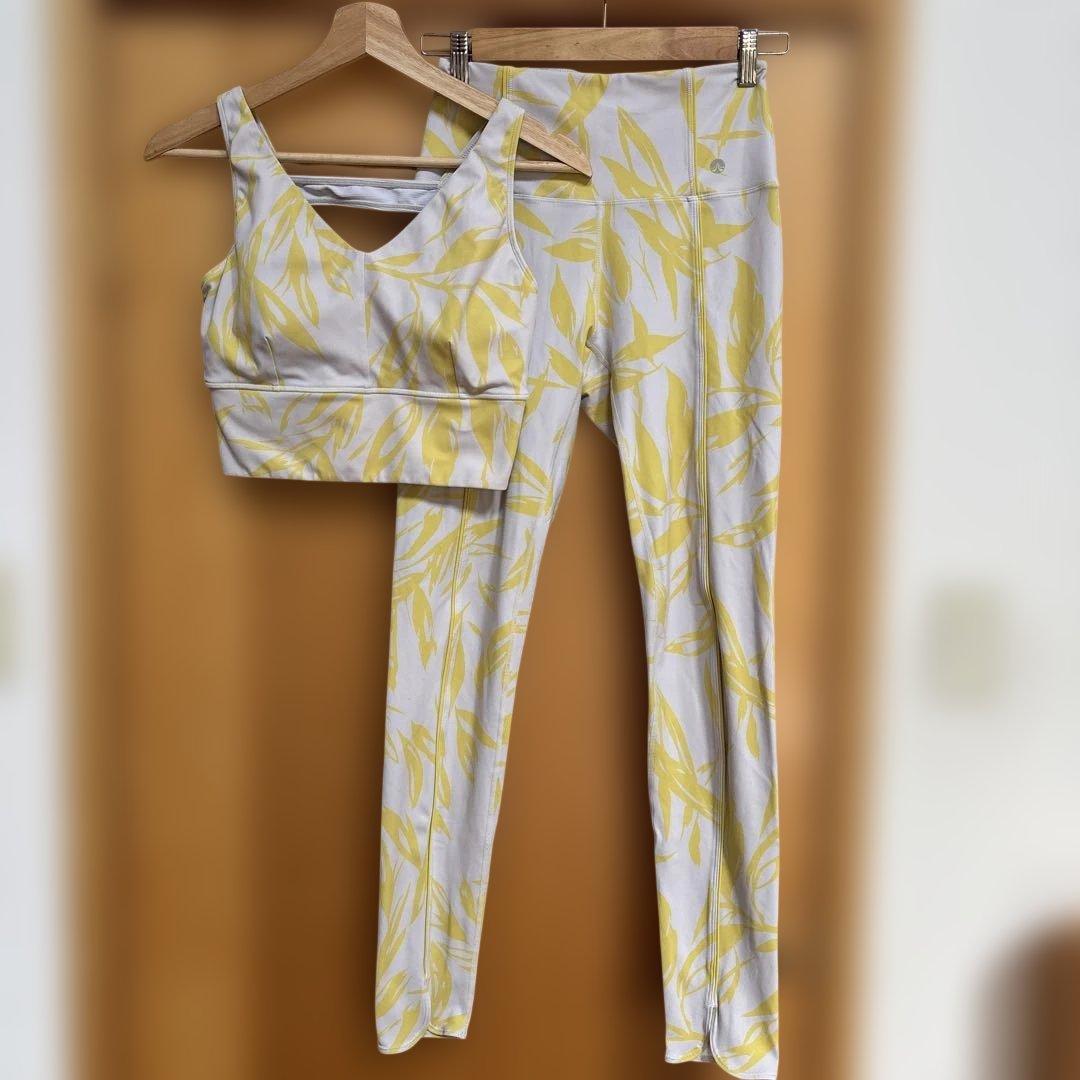 スカーラヨガウエア　上下　Mサイズ ブラトップ　レギンス