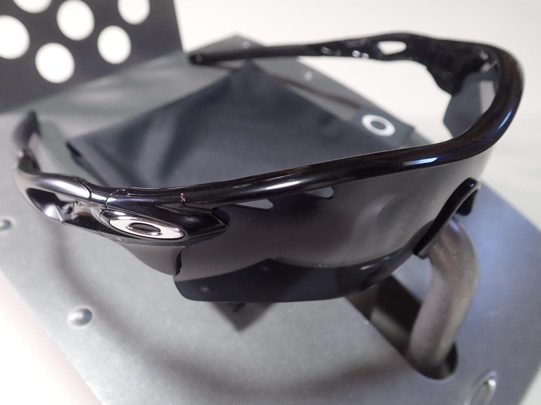 新品 オールブラック レーダーロックパス 偏光レンズ カスタム オークリー