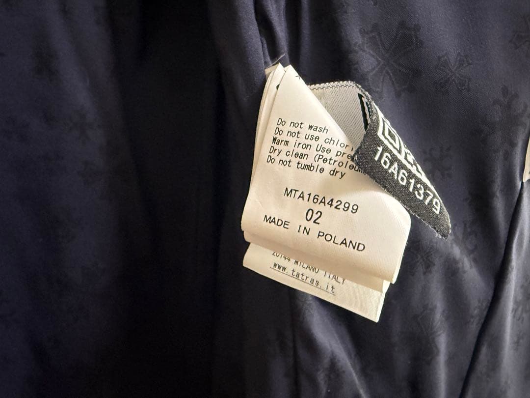 かな　TATRAS ネイビー ダウンベスト