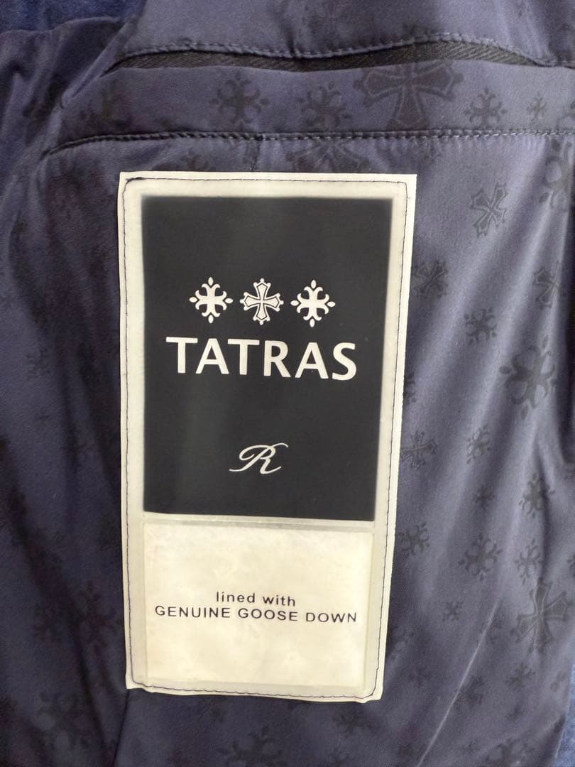 かな　TATRAS ネイビー ダウンベスト