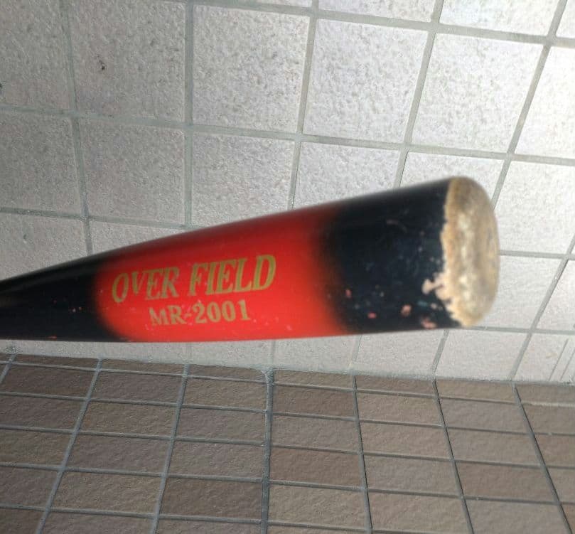 レガシー（少年用）と同仕様木製バットのセット