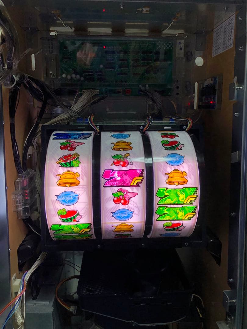 ⚠︎説明文必読⚠︎ パチスロ　マクロス フロンティア2　実機+鍵等付属品(送料込)