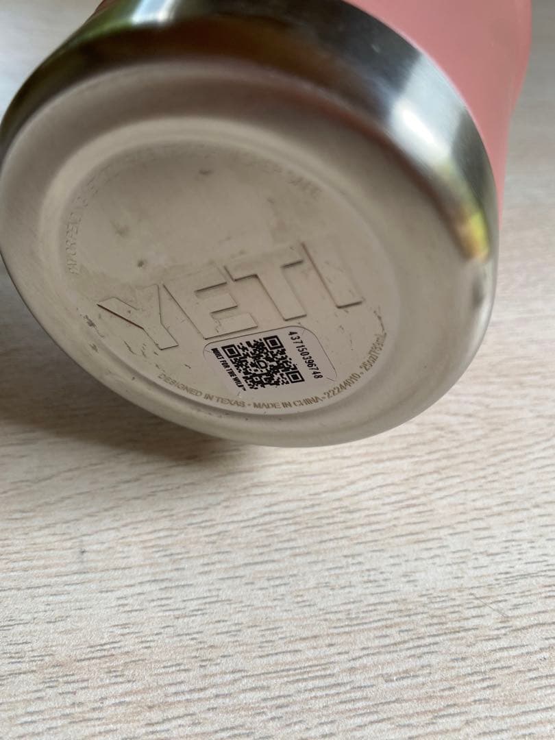 YETI Rambler 25 oz Mug ストローリッド　スライダーリッド付