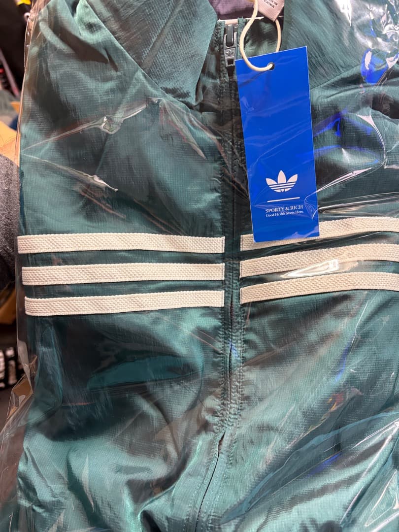 Adidas originals SPORTY & RICHウインドブレーカー