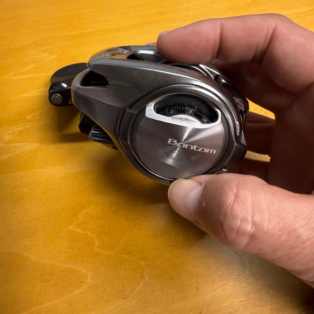 シマノ 18バンタム HG RIGHT 右ハンドル