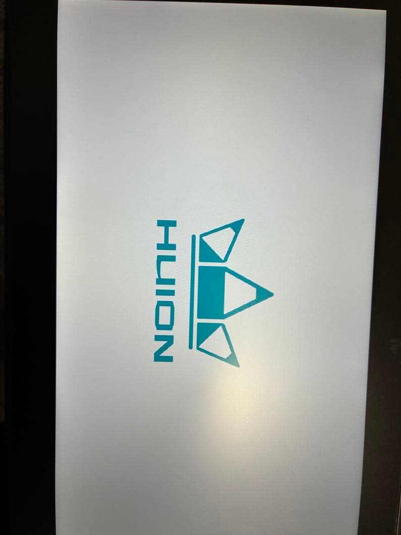 液タブ・ペンタブ HUION KAMVAS 13