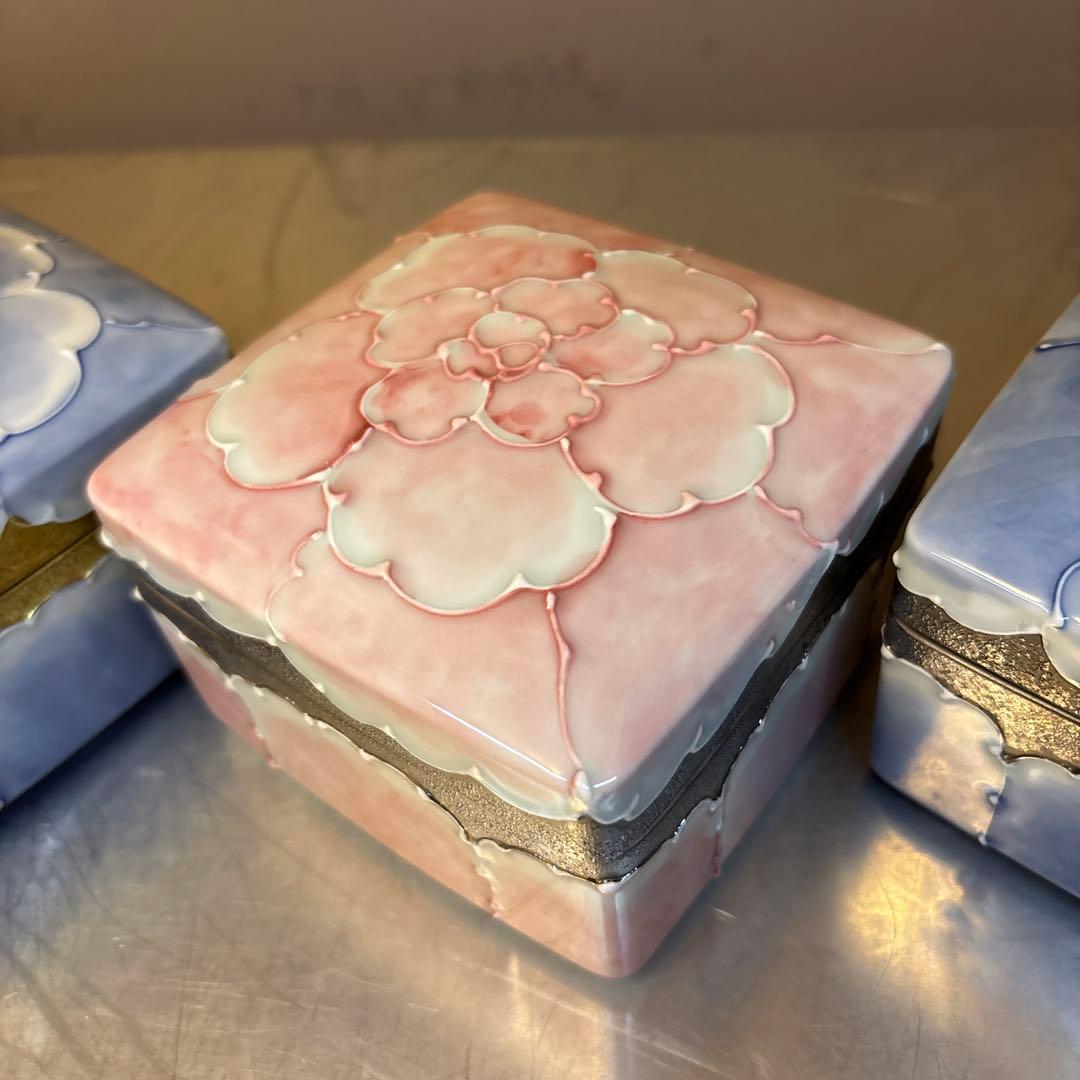 【美品】有田焼　文山窯　プラチナ牡丹　３セット　箱無し　お正月