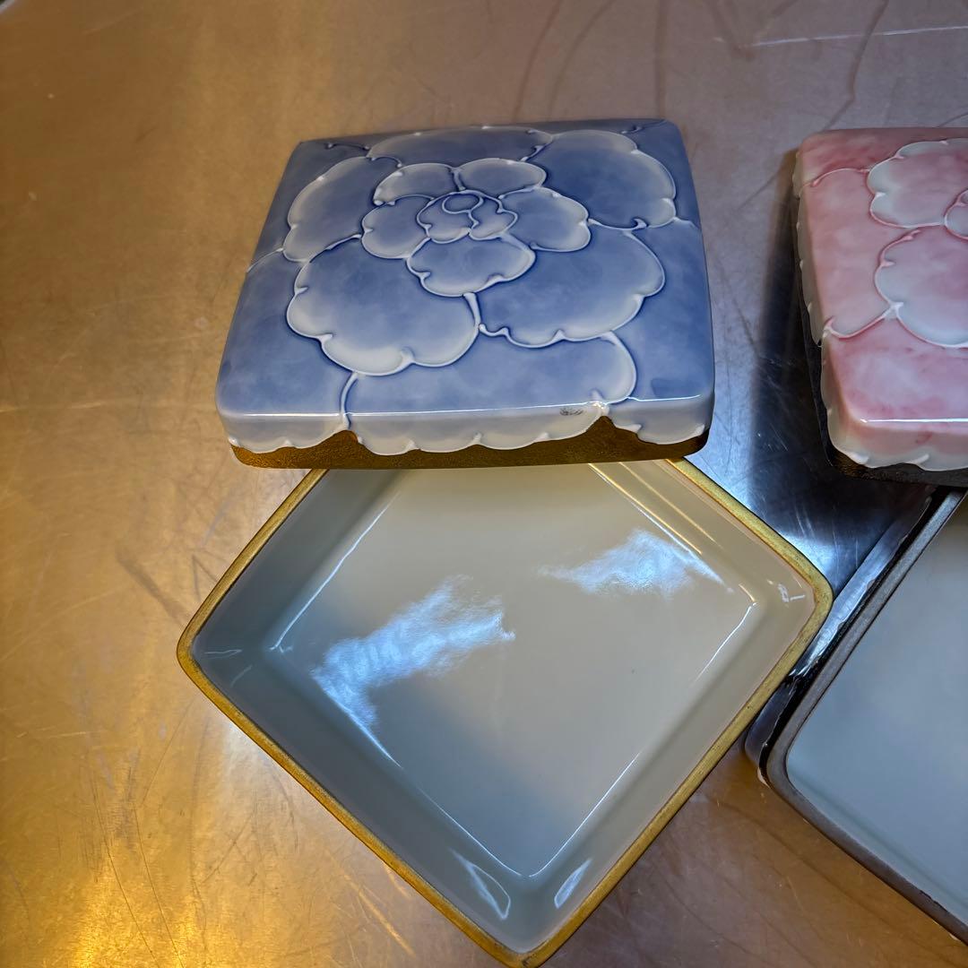 【美品】有田焼　文山窯　プラチナ牡丹　３セット　箱無し　お正月