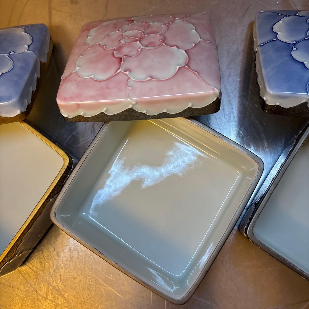 【美品】有田焼　文山窯　プラチナ牡丹　３セット　箱無し　お正月