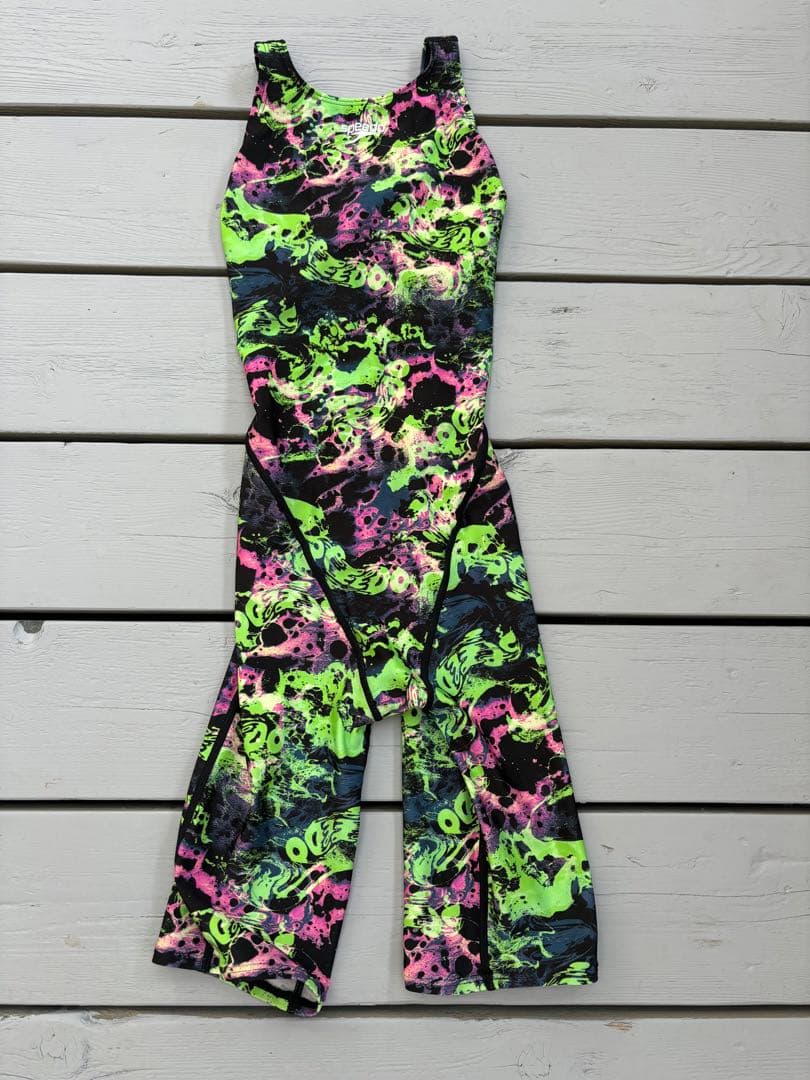 新品タグ付きスピード競泳女性用水着Lサイズ